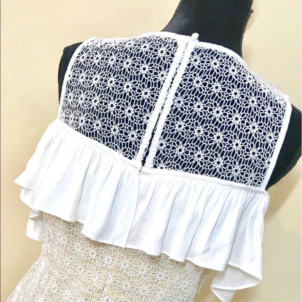 SWEET RUFFLE DRESS - Picture 4 of 10